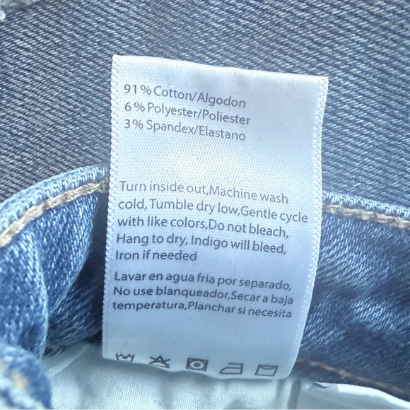 Risen wide leg jeans, distressed with raw edge hem, size 5/27 - Picture 6 of 7